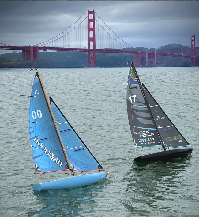 WJ Sails V32 Sailing together